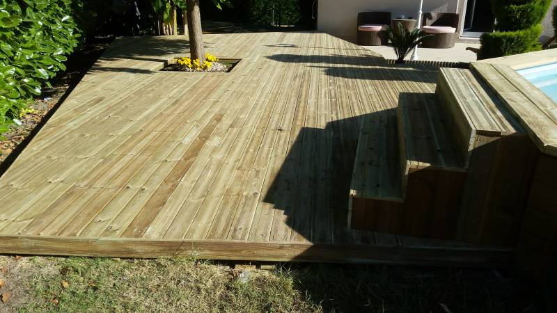 Construction d’une terrasse en bois prés de Valence dans la Drôme