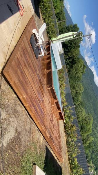 Piscine semi enterrée à Tournon